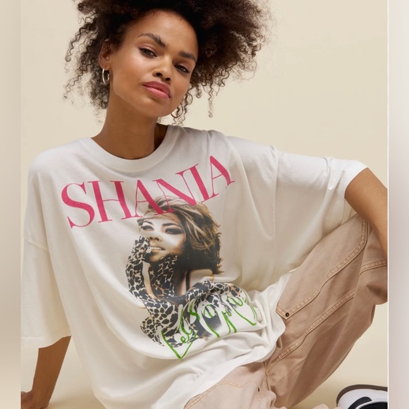 Daydreamer The Shania Let's Go Girls Tee - Picture 2 of 7